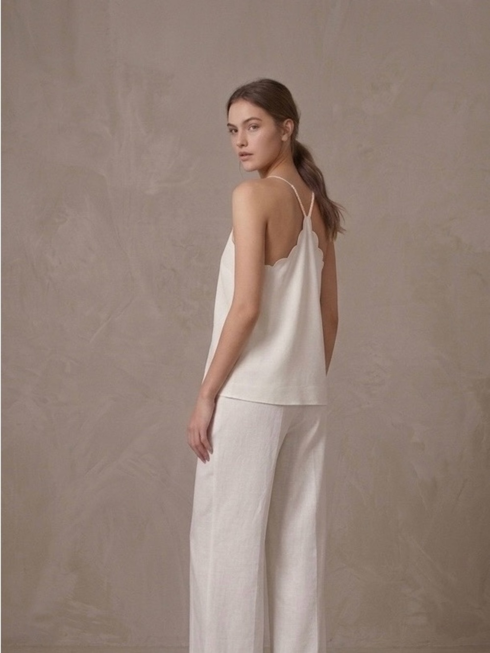 🤍 J.Crew Mercantile Cream Ivory Scalloped V-Neck Racerback Cami Top Size 2